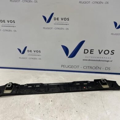 DS Automobiles DS4 1.6 16V PureTech 180 Radiateurbalk 2021 9814630380