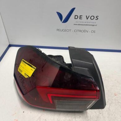 Opel Corsa 1.2 Turbo 12V 100 Achterlicht links 2022 9829317980
