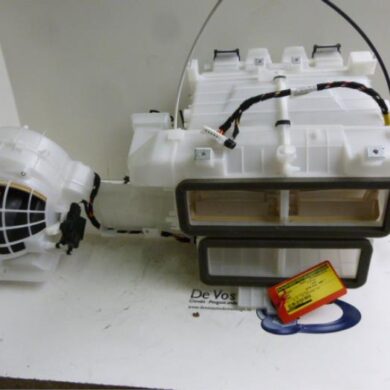 Peugeot Partner 1.6 HDI 90 16V Kachelhuis 2009 648057