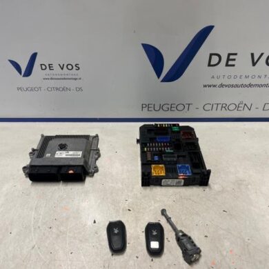 Peugeot 3008 1.2 12V e-THP PureTech 130 Engine management computer HNS-HN05 2021 1671932780-9821501480-1684497480