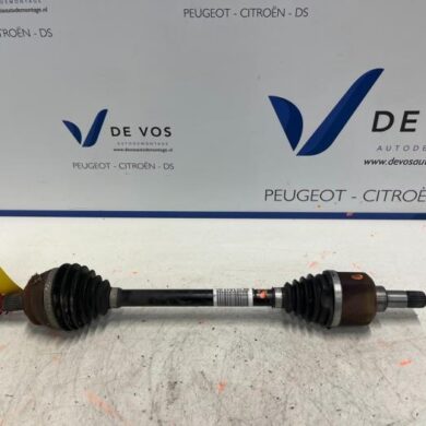 Opel Corsa 1.2 Turbo 12V 100 Aandrijfas links-voor HNE 2022 9825391080-1647577280 20XJ05