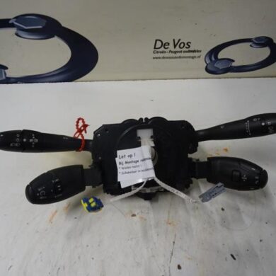 Peugeot 308  Combischakelaar Stuurkolom 2008 6242CV-98070082XT