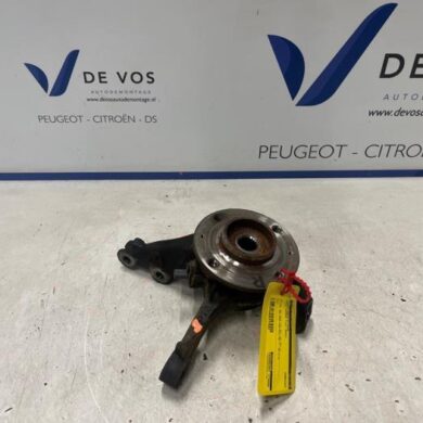 Opel Corsa 1.2 12V 75 Fusee rechts-voor 2022 9826779780