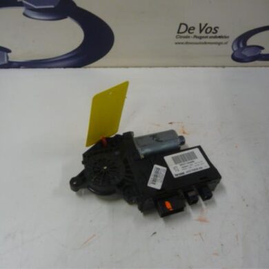 Peugeot 307 1.6 16V Raammotor Portier 2004 9222N1