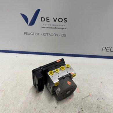 Opel Corsa 1.2 Turbo 12V 100 ABS Pomp HNK-HN05 2020 9836178080-1673650380-1682605380