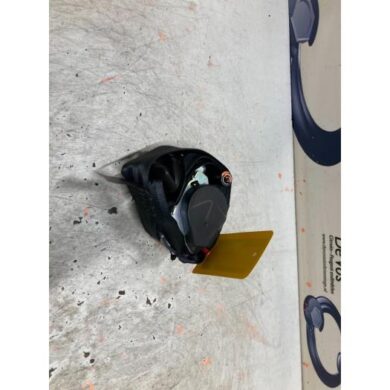 Peugeot 308 1.6 VTI 16V Gordelspanner links 2011 8976S1