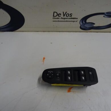 Peugeot 308  Combischakelaar ramen 2016 96788264ZD
