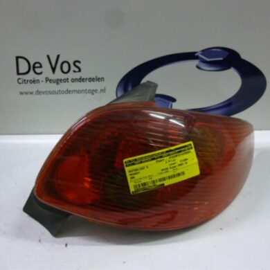 Peugeot 206 1.6 16V Achterlicht rechts 2003 6351S0