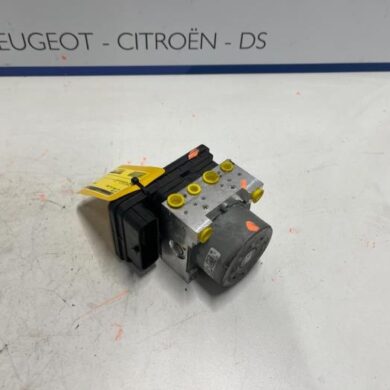 Opel Corsa 1.2 12V 75 ABS Pomp HMH 2022 1673650280-1682605280-9846124480