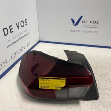 Opel Corsa 1.2 Turbo 12V 100 Achterlicht links 2020 9829317380