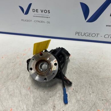 Citroen C3 Aircross 1.2 e-THP PureTech 110 Fusee links-voor 2024 364690