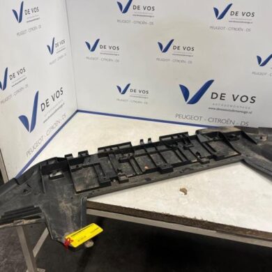 Peugeot Expert  Beschermplaat bodem 2025 9808501880