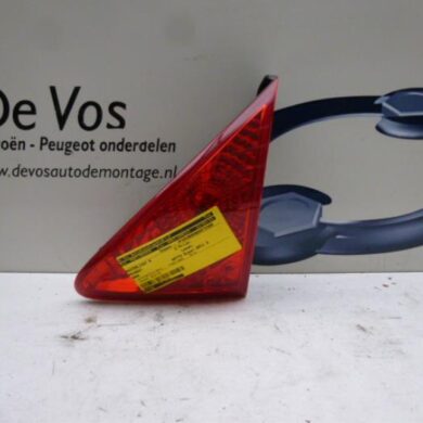 Peugeot 3008 1.6 HDiF 16V Achterlicht rechts 2011 6351HE