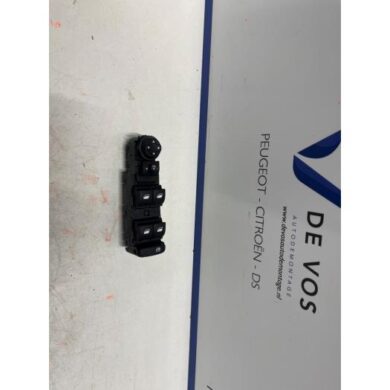 Citroen C3 Aircross 1.2 e-THP PureTech 110 Combischakelaar ramen 2022 98421760ZD