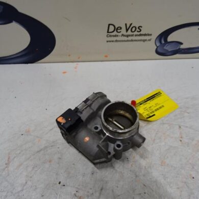 Peugeot 206 1.6 16V Gasklephuis NFU 2004 1635Q9