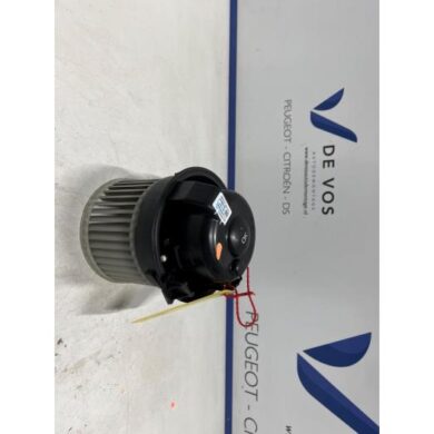 Peugeot 2008 1.2 VTi 12V PureTech 130 Kachel Ventilatiemotor 2024 9840566280