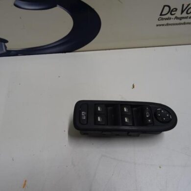 Peugeot 308  Combischakelaar ramen 2013 649026