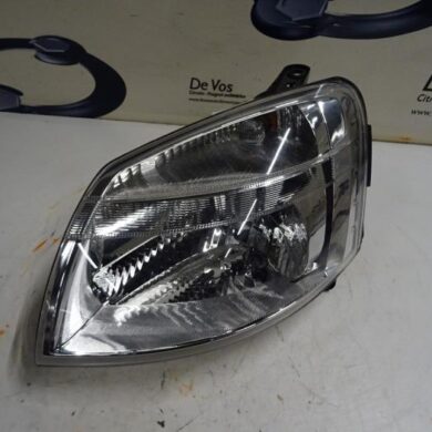 Peugeot Partner 1.6 HDI 75 Koplamp links 2012 6204AX