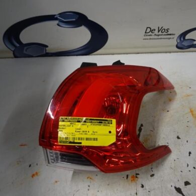 Peugeot 2008 1.2 Vti 12V PureTech 82 Achterlicht rechts 2015 9678074380