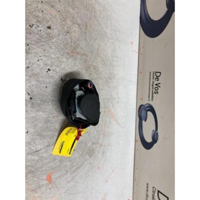 Peugeot 308 1.6 VTI 16V Gordelspanner links 2010 8975FT