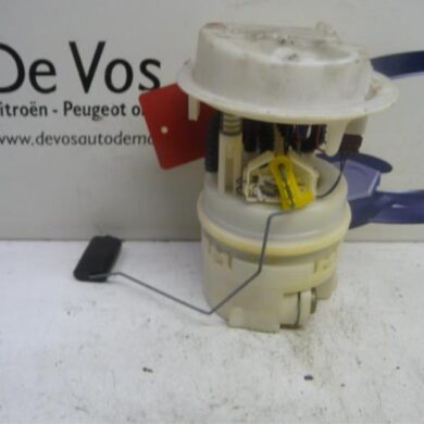 Peugeot 206 1.4 XR,XS,XT,Gentry Brandstofpomp Elektrisch KFW 2001 1525S9