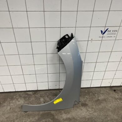 Peugeot 308 1.6 VTI 16V Front wing, left 2010 7841Y1