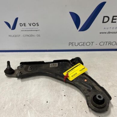 Peugeot 5008 1.2 12V e-THP PureTech 130 Front wishbone, left 2022 9816865580-9846329580