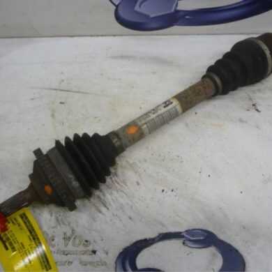 Peugeot 206 1.4 HDi Aandrijfas links-voor 8HZ 2006 3272CS-3272CT 20CQ06