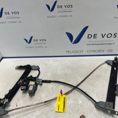 Peugeot 308 1.6 VTI 16V Window mechanism 2-door, front right 2010 9222FT