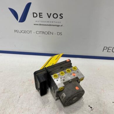 Opel Corsa 1.2 Turbo 12V 100 ABS Pomp HNK 2020 9836178080-1673650380-1682605380