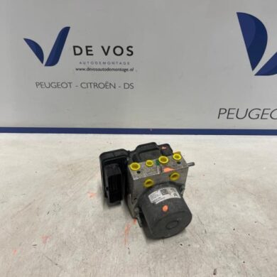 Peugeot Expert 2.0 Blue HDi 145 16V ABS Pomp AH01 2022 9840461080