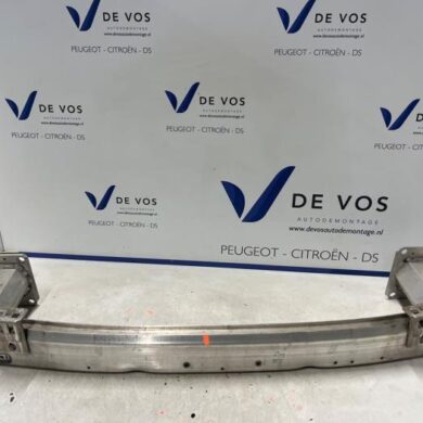 Peugeot 3008 1.2 12V e-THP PureTech 130 Front bumper frame 2021 9824513780