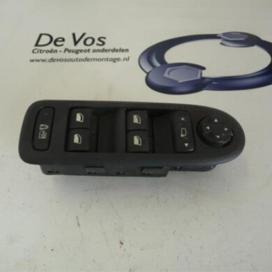 Peugeot 308  Combischakelaar ramen 2010 649026