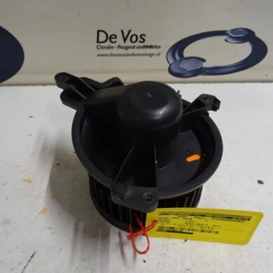 Peugeot Partner 1.6 HDI 75 Kachel Ventilatiemotor 2012 6441R4