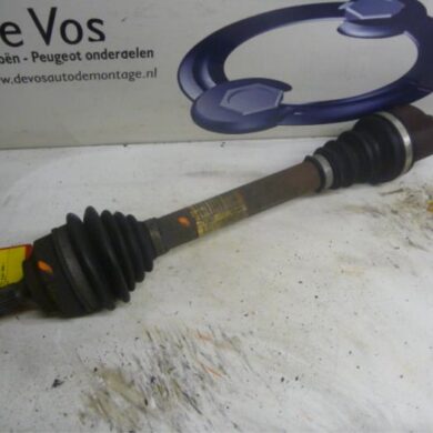 Peugeot 307 1.6 HDi 90 16V Aandrijfas links-voor 9HX 2006 3272LW-32722X 20DM75