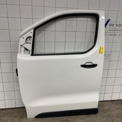 Opel Vivaro 2.0 CDTI 122 Door 4-door, front left 2021 9811893680