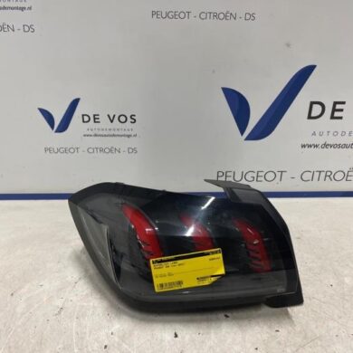 Peugeot 208 1.2 Vti 12V PureTech 100 Taillight, left 2021 9823216880