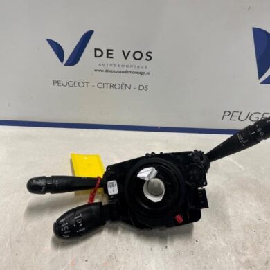 Peugeot 2008 1.2 VTi 12V PureTech 100 Steering column stalk 2020 98254515ZD-98369220ZD