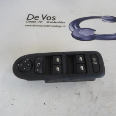 Peugeot 308  Combischakelaar ramen 2010 649026