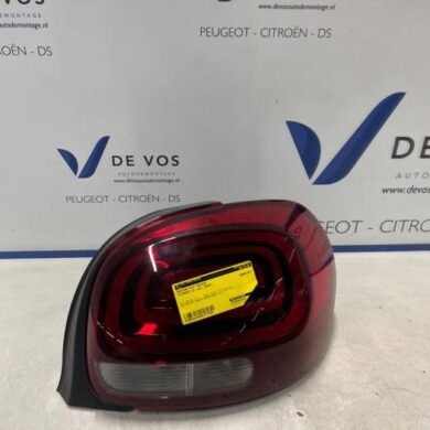 Citroen C3 1.2 12V e-THP PureTech 110 Achterlicht rechts 2019 9812257480
