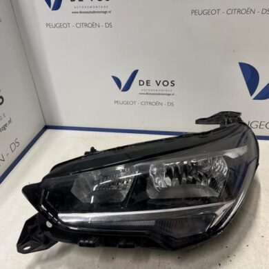 Opel Corsa 1.2 12V 75 Koplamp links 2023 9829465580