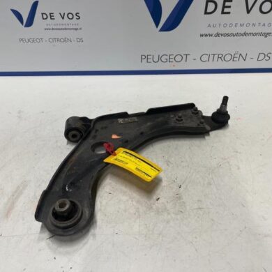 Opel Grandland X 1.5 CDTI 130 Draagarm rechts-voor 2019 9816865480-9846329080