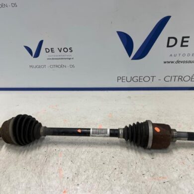 Opel Corsa 1.2 Turbo 12V 100 Aandrijfas links-voor HNK 2020 9825391080-1647577280 20V256