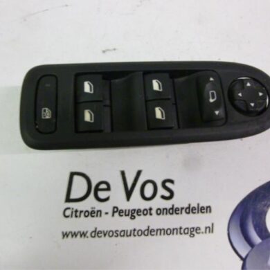 Peugeot 308 1.6 VTI 16V Combischakelaar ramen 2009 6490S5