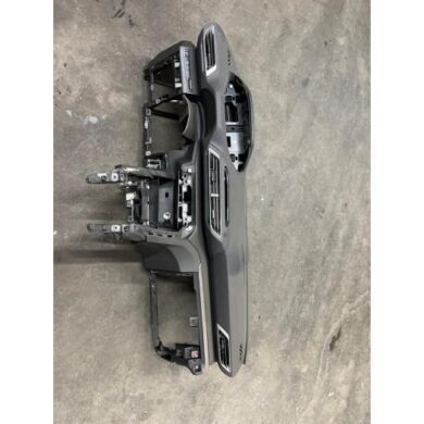 Peugeot 3008 1.5 BlueHDi 130 Armaturenbrett 2023 16180452ZD