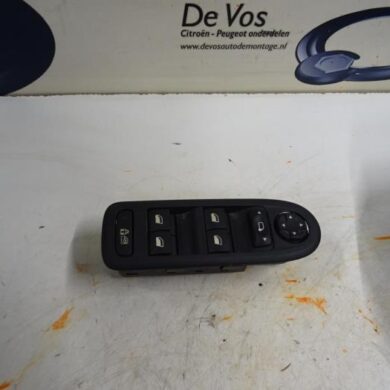 Peugeot 308  Combischakelaar ramen 2010 649026