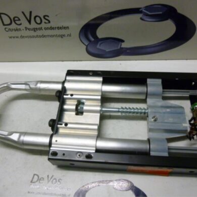 Peugeot 307 2.0 16V Hoofdsteun 2006 885290