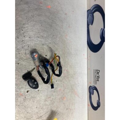 Citroen C5 1.8 16V Kontaktslot+Sleutel 2003 4162CE