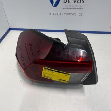 Opel Corsa 1.2 12V 75 Achterlicht links 2022 9829317380