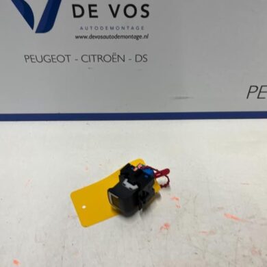 Opel Grandland X  Handrem schakelaar HN09 2023 YP000044YX